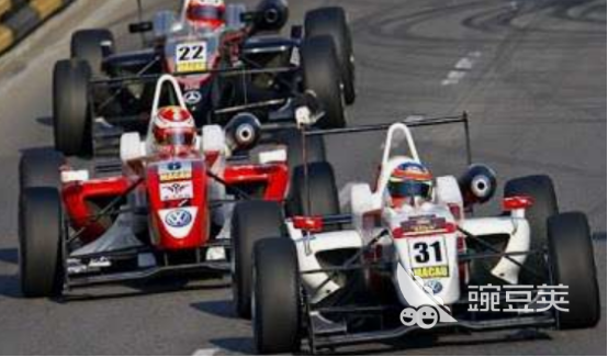 F1赛车游戏手机榜单合集3分享 2025火爆的F1赛车游戏手机版before_2截图