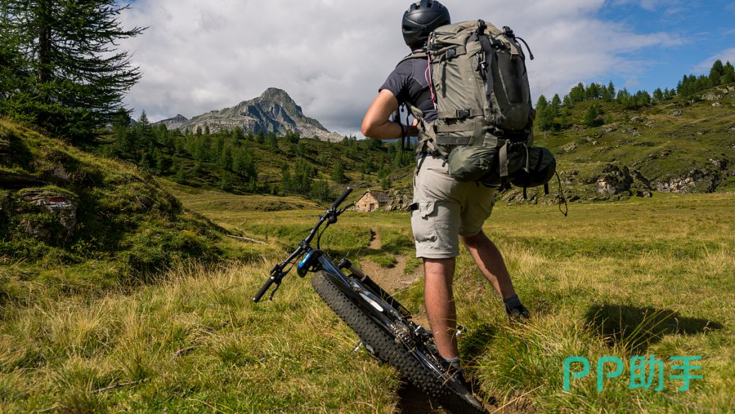 biubiu加速器界面实拍图:主UI简洁,支持全球游戏加速专区一键启用