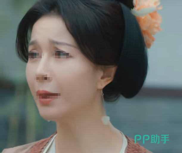 杨太妃与伍媚娘宫廷互动场景